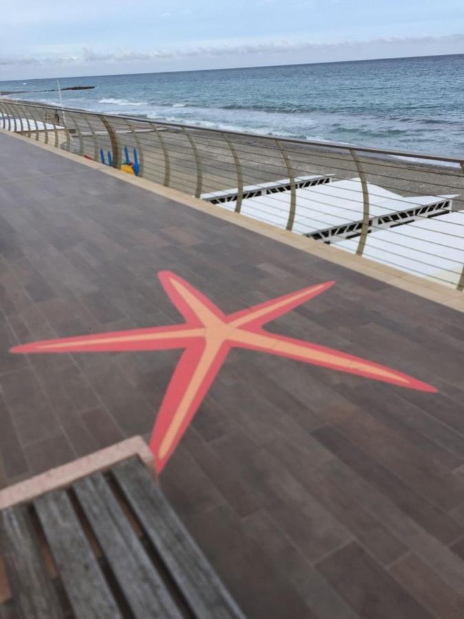 Appartamento Stella Marina In Pieno Centro Di Pietra Ligure Sulla Passeggiata E A Un Passo Dal Mare Bagian luar foto